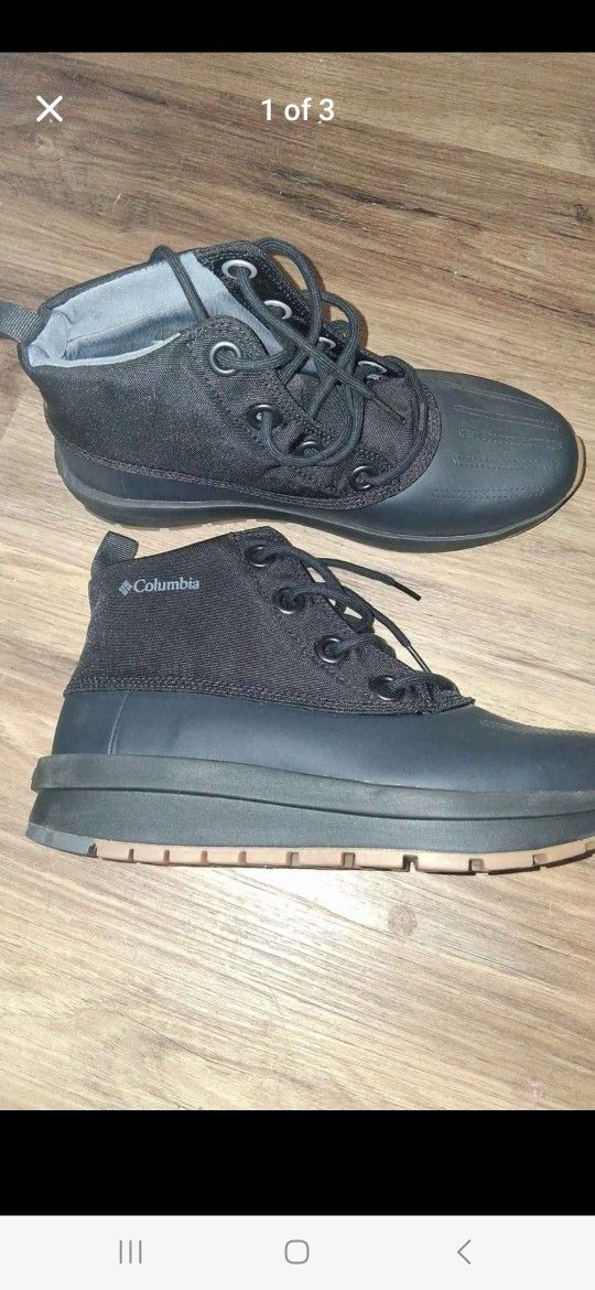 Columbia Women's 9 Short Boot