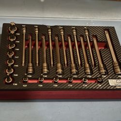 Matco Tools 26 PIECE 1/4", "3/8", "AND 1/2" DRIVE ADV STANDARD AND LONG TORXR BIT SOCKET SET