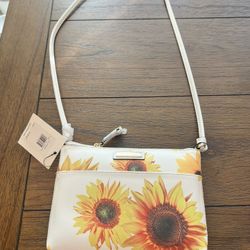 🌻 Calvin Klein Sunflower Crossbody. New with tags