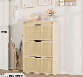 Shoe cabinet