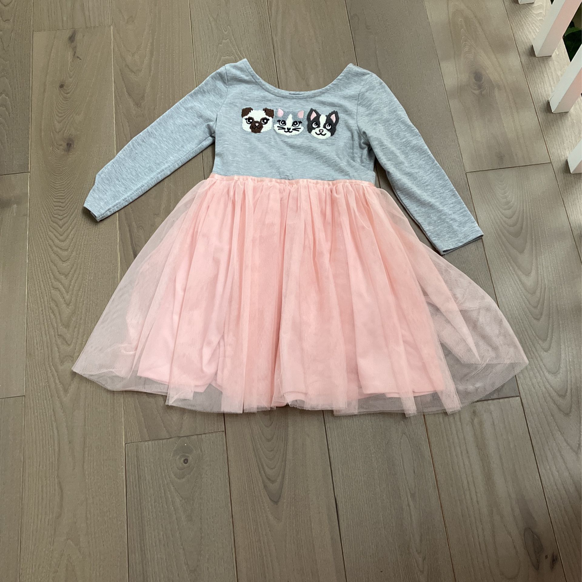 Pink and Gray dress. Ages 7/8