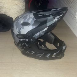 Bell Supreme Dh Downhill Mtn Bike Helmet