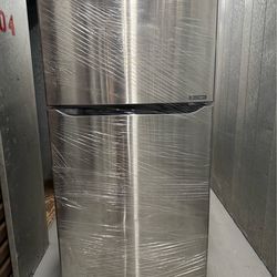 LG Fridge/Freezer perfect for apartment