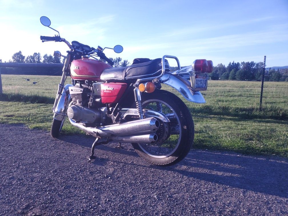 Photo 1974 Suzuki gt550