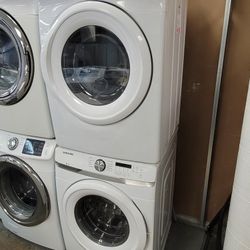 New Samsung Front Loading Washer And Stackable Gas Dryer Set 