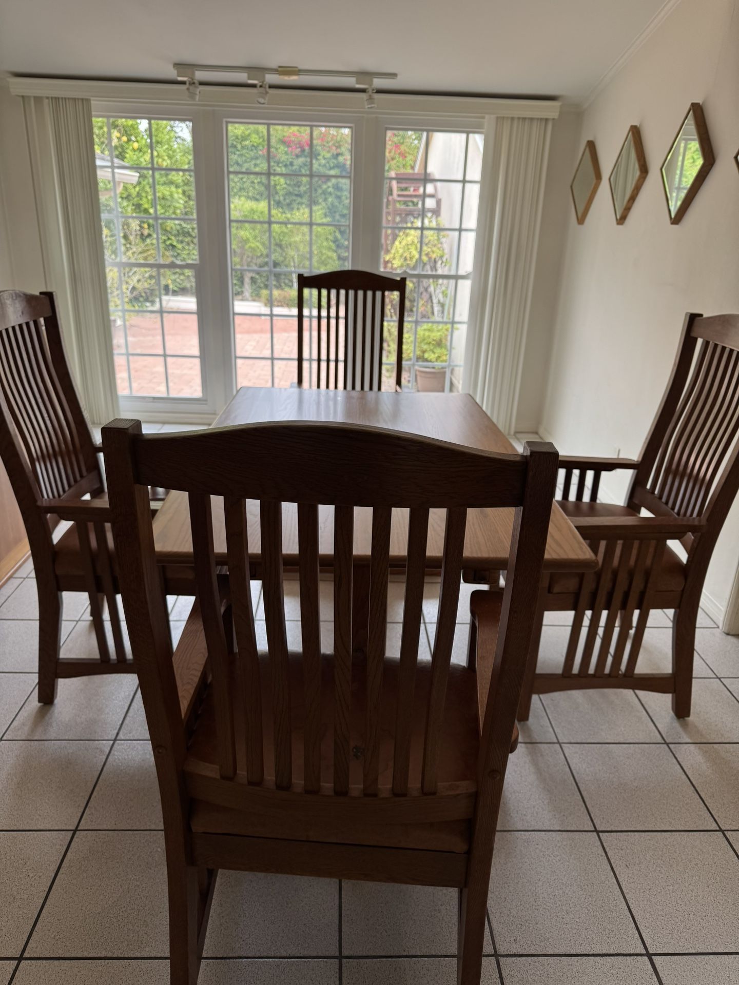 Antique Dinning Table Set