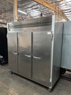Commercial Refrigerator