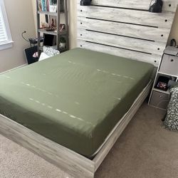 Queen Size Bed frame & Mattress w/Waterproof Mattress Cover 