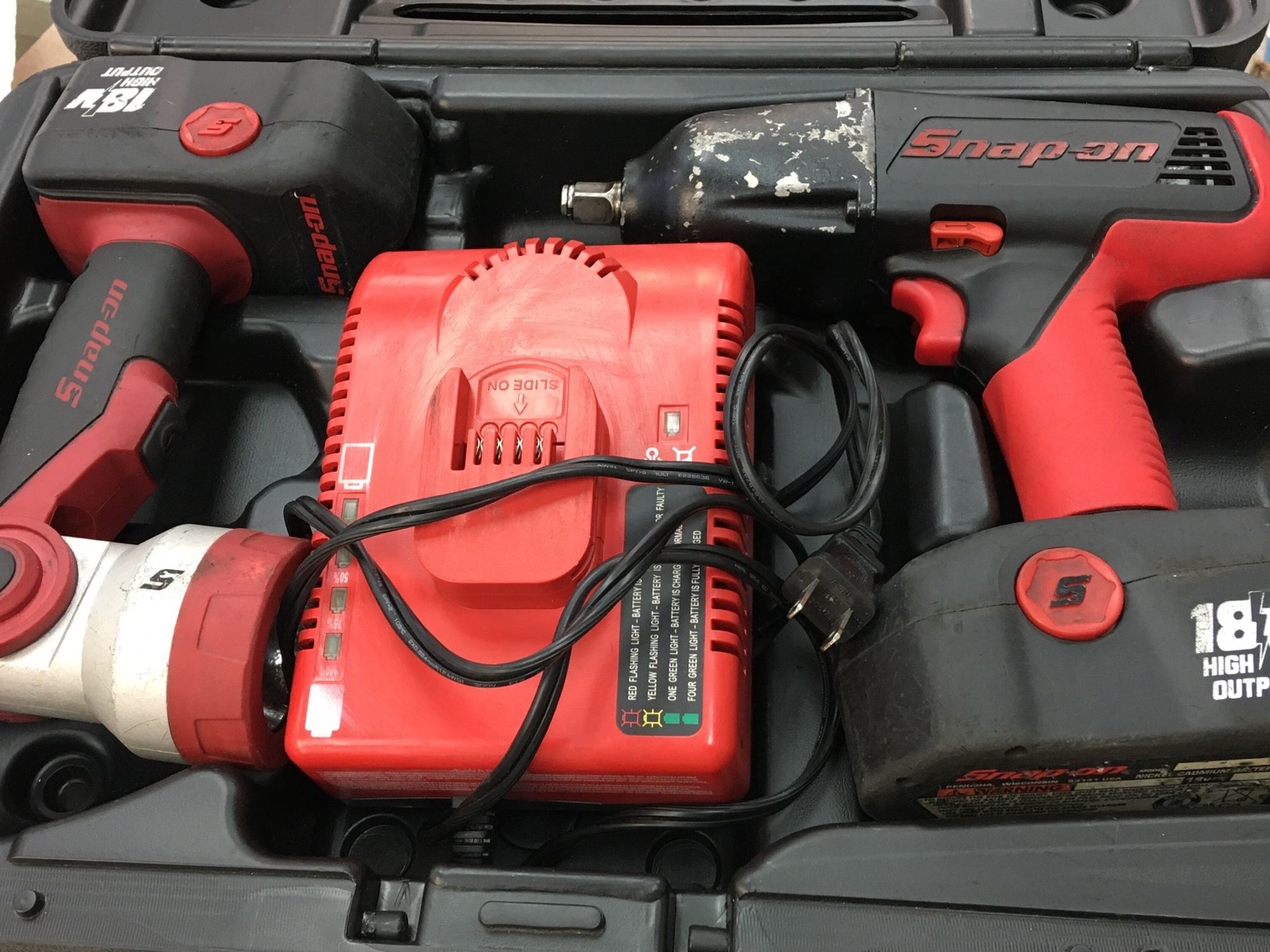 Snap On 18v Lithium Cordless 1/2” Impact Wrench Drill W Flashlight 2x Batteries, Charger And Case!