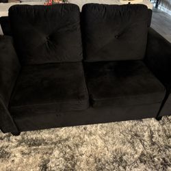 Loveseat (black)