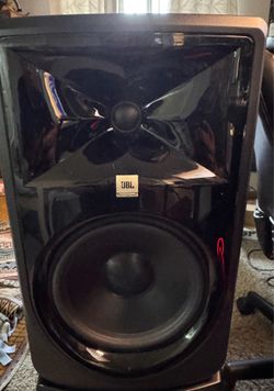 JBL 308P MkII 3 Series Studio Monitor Pair Active 2-Way 8in 112W Black.With SuB