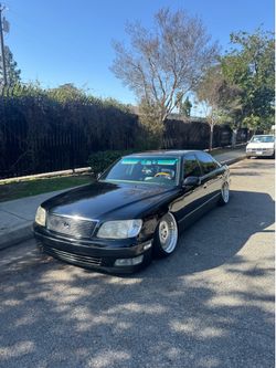 2000 Lexus LS400