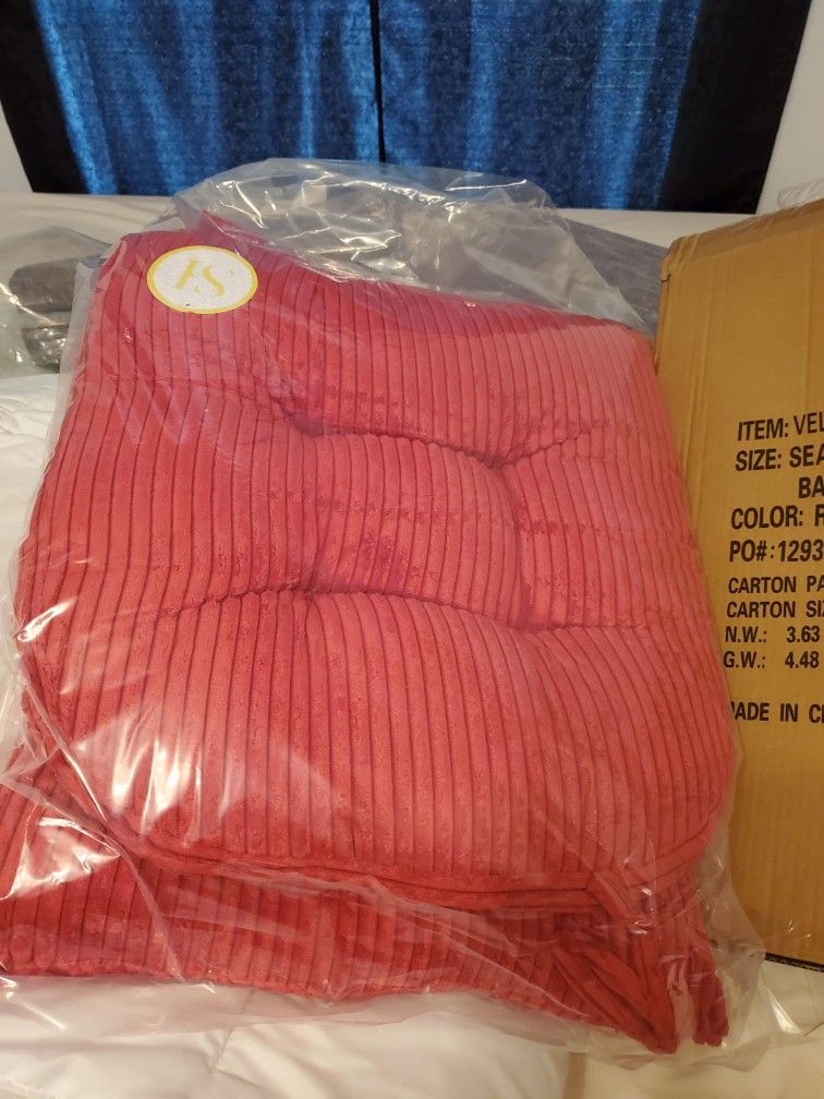 Rocking Chair Cushion Velvet Red for Sale in Houston, TX OfferUp