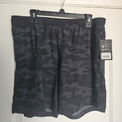 Men's 6 Inch Shorts Black and Gray Camouflage Shorts Large