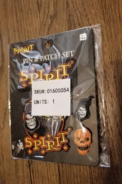 Halloween Spirit Pin & Patch Set NEW