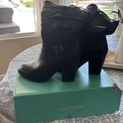 Black Women’s Boots