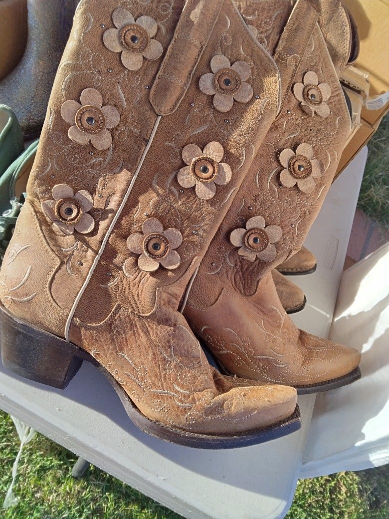 Women's Boots