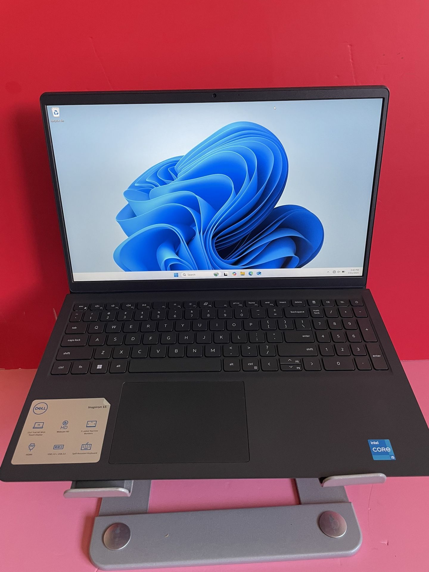 Dell Inspiron 15.6” FullHD Touch Screen intel i5 12th Generation 8GB RAM 512GB SSD (2024 Model)