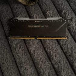 Corsair Vengeance RGB Pro 16GB -DDR4 3600MHz –