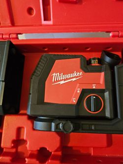 Milwaukee Cross Line Laser Level