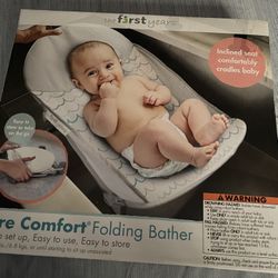 BABIES FIRST BATH 10$ 