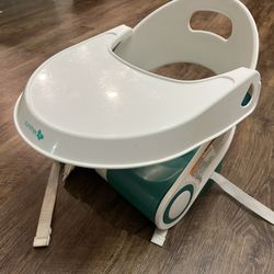 Compact Folding Infant Seat 