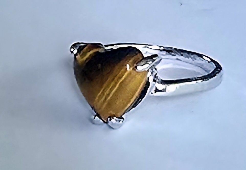 TIGEREYE POLISHED HEART  PRONG SET QUALITY SILVER TITANIUM NEW SIZE 8 RING