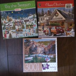 Lot Of 3 Jigsaw Puzzles Xmas 11.00