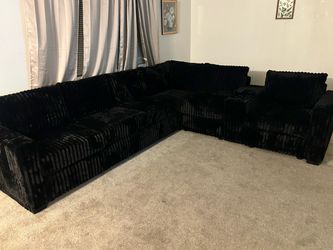 Sectional couch