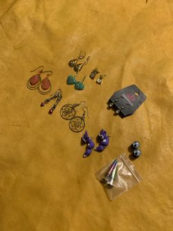 Earring lot