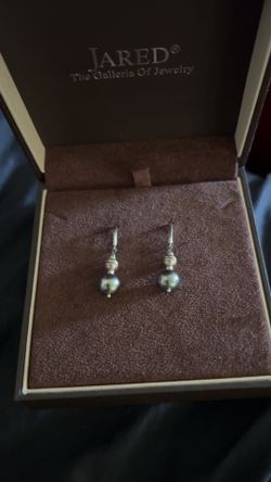 Black Pearl Earrings