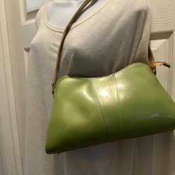 Green leather shoulder bag with zipper closure and adjustable strap leather