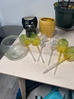 Water dropper and vases