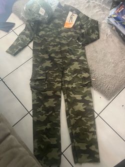 Costume