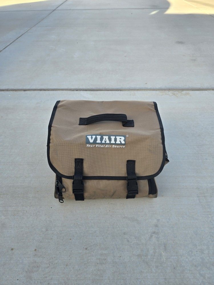 Viair 4:00p Rvs Viair 400P-RV/40047 Automatic Portable Compressor for Sale in Apple ...