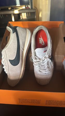 Nike Cortez size 10