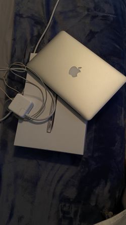 2015 Mac book Air 11inch