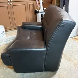 Swivel chair