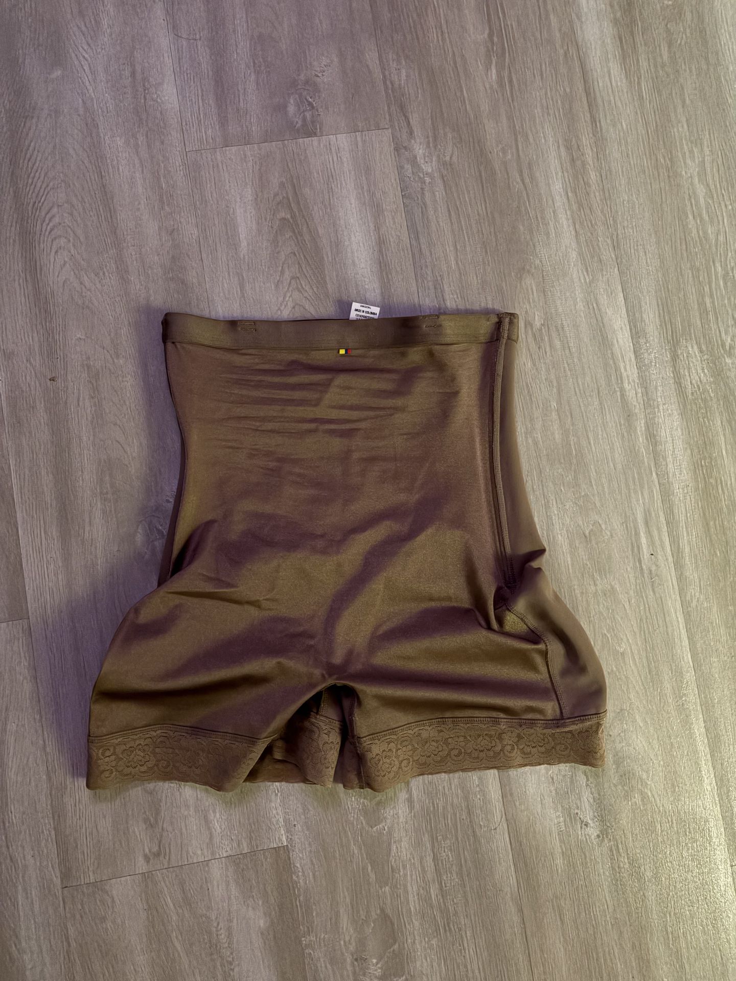 Waist trainer/butt lifter