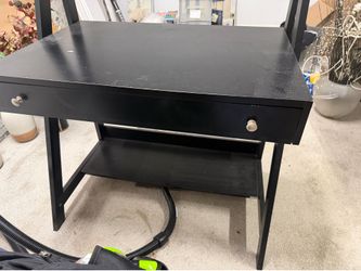 Computer table