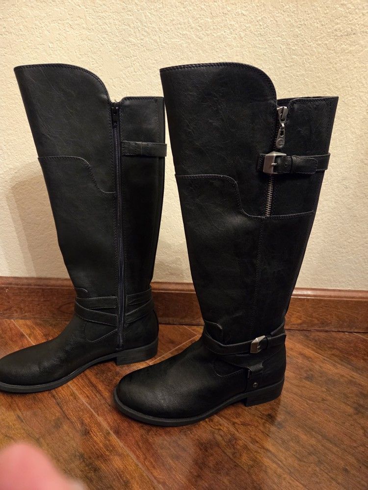 Black Knee High Boots Size 7.5 By GUESS