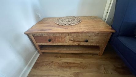 Coffee table with drawers