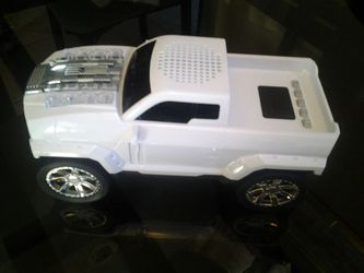 Speaker truck.