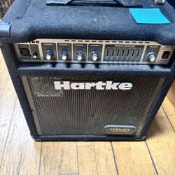 *For Parts* Hartke KM60 Keyboard Amp 