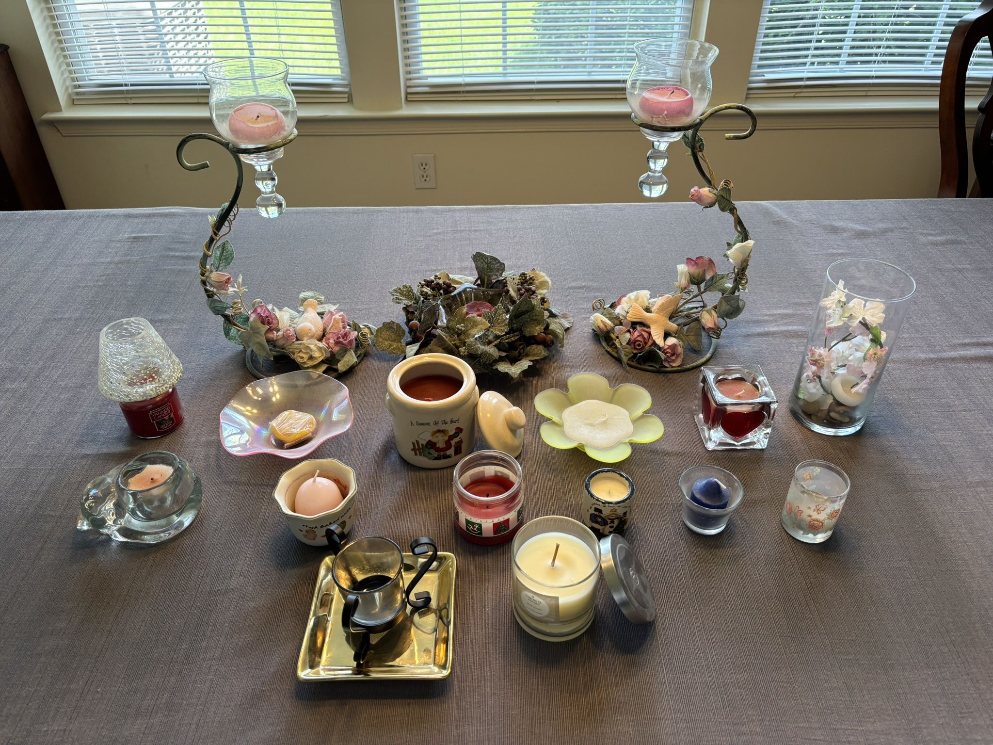 Candles, Candle Holders, Candle Ornaments, lot of 17, good to new condition.