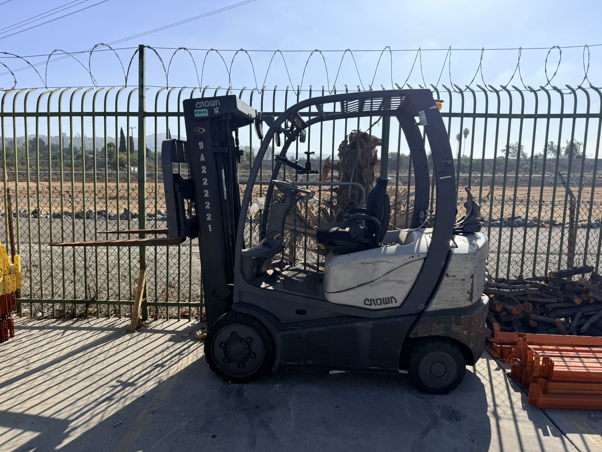 Crown Forklift CASCADE SIDE SHIFTER 