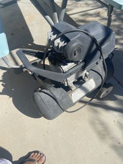Central Pneumatic 2hp 8 Gallons Air Compressor