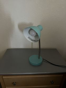 Desk lamp
