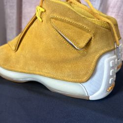 Air Jordan Size 9.5m.   130&