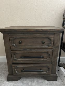 Night Stands (X2)